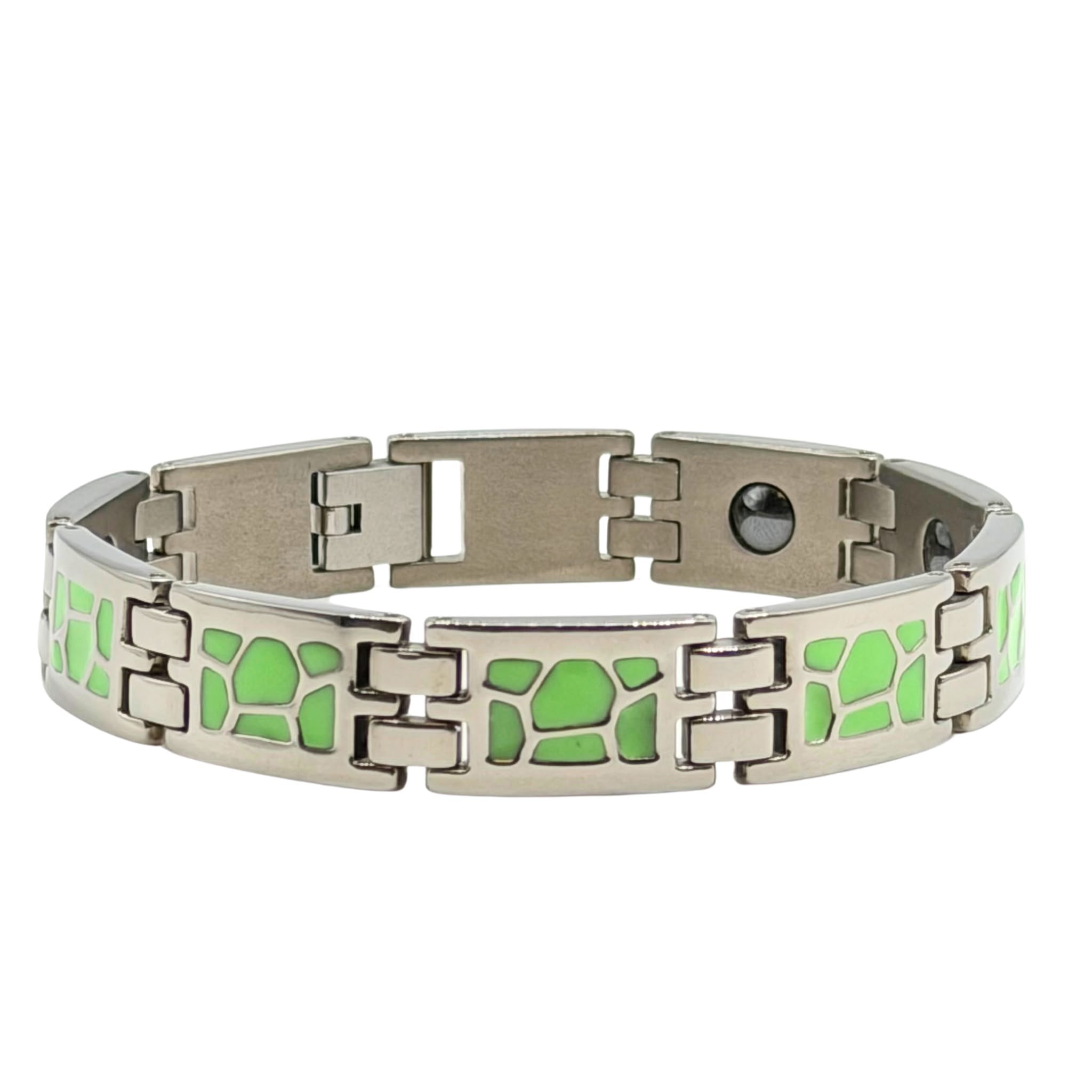 Safari: Emerald
