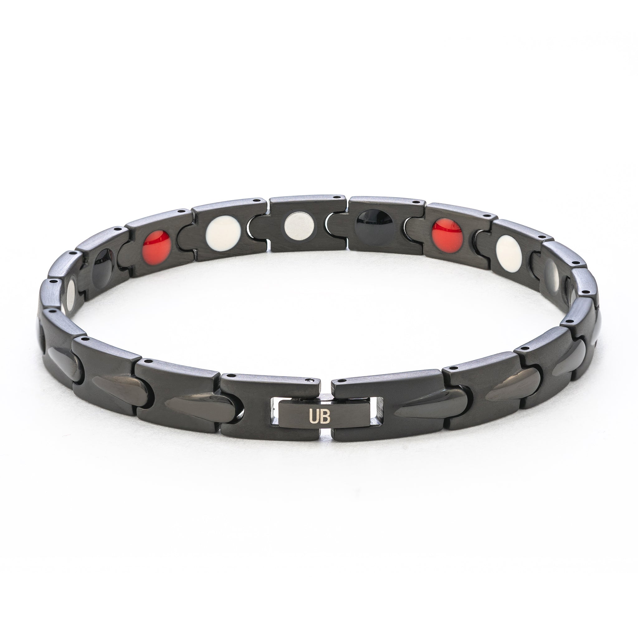 Vera: Black
